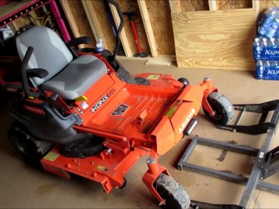 How to Change Blades on a Zero Turn Mower