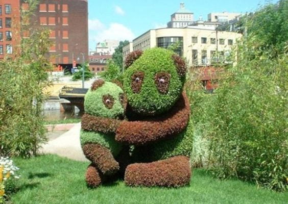 18 Amazing Shrub & Bush Sculptures around the World That You Need to See!