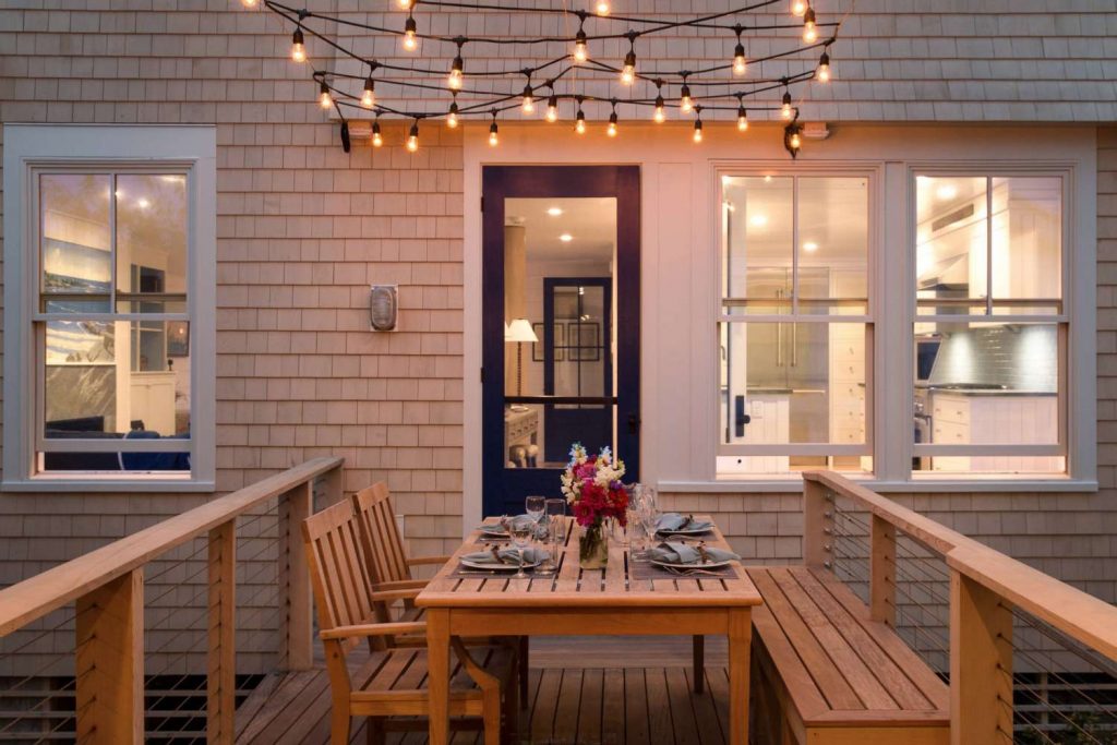 Deck Dining