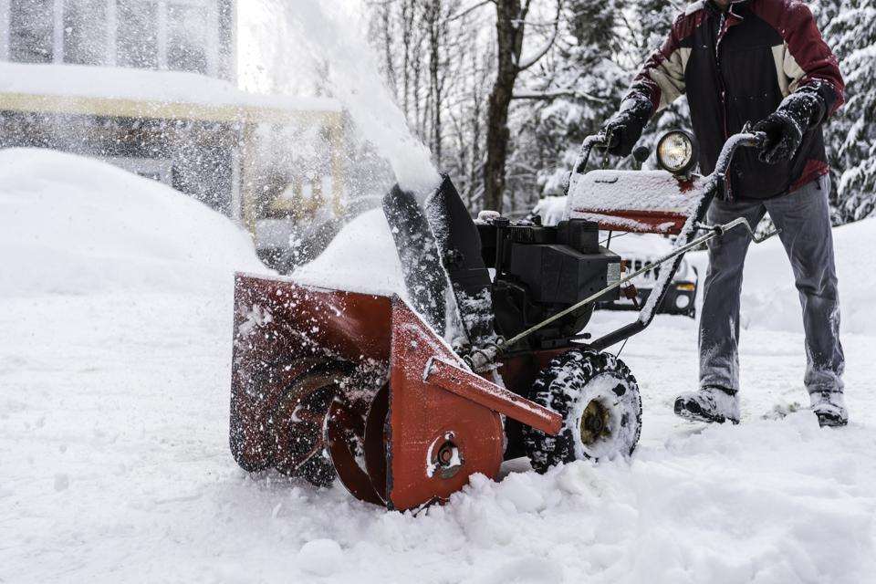 Troy Bilt vs. Craftsman: Which Brand to Prefer for a Snowblower?
