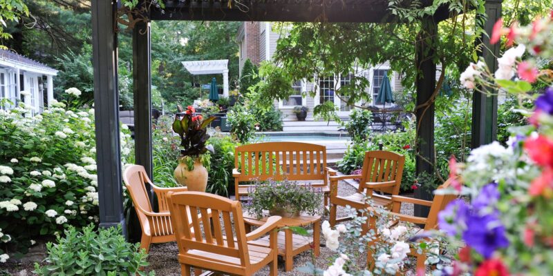 19 Small or Large Backyard Garden Ideas