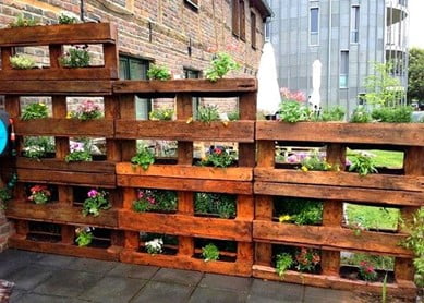 Plantable Pallet Garden Fence