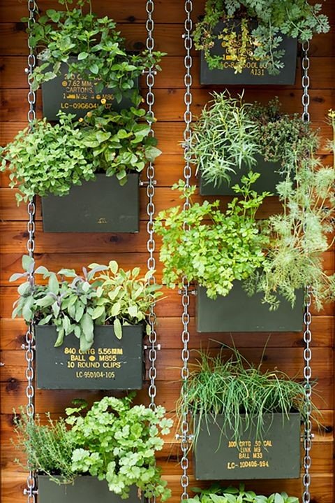 Can Vertical Planter