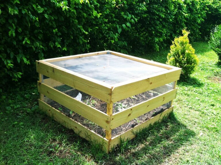 DIY Wood Pallet/Fence Picket Compost Bins