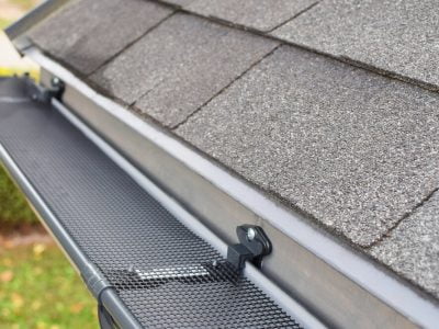 Gutter Guard by Gutterglove vs. EasyOn: Which One to Choose for Your Gutters? 