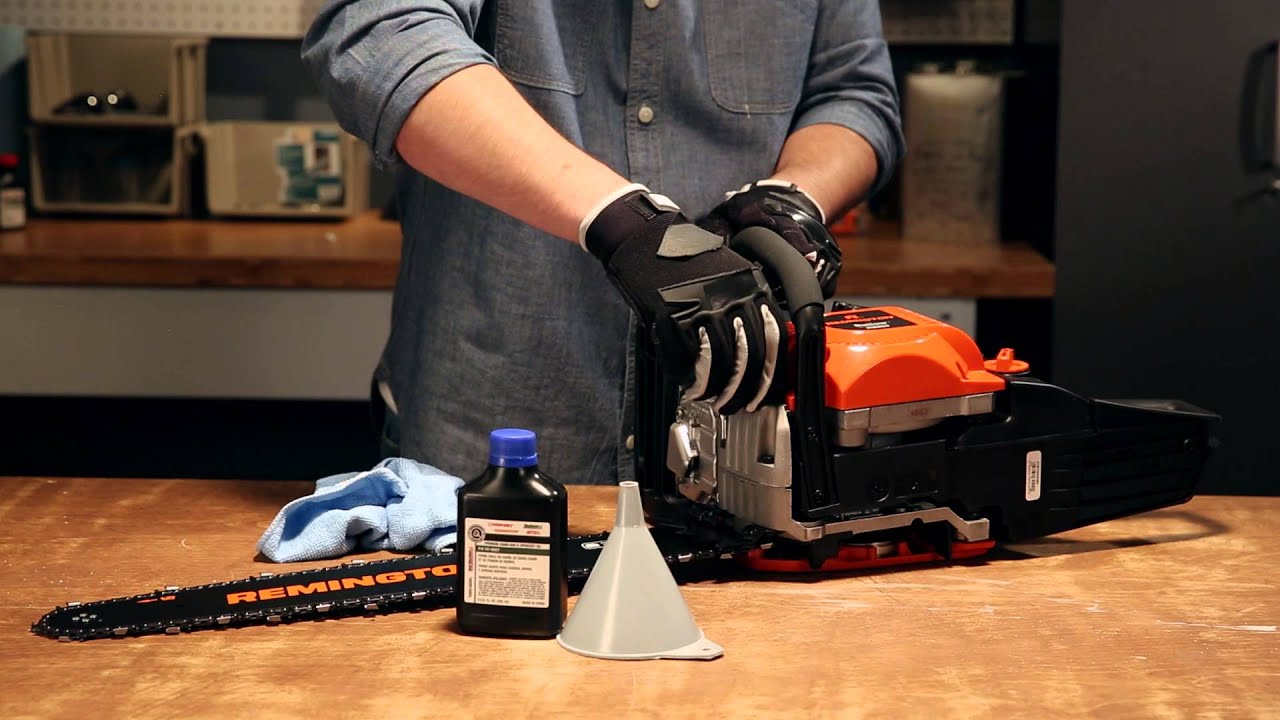 How to Oil A Chainsaw? [Chainsaw Lubrication Tips] Organize With Sandy
