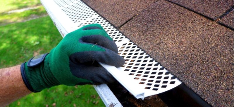 How to Effectively Implement Gutter Guard Cleaning