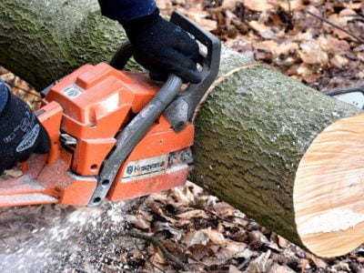 How to Use a Chainsaw Properly and Safely?
