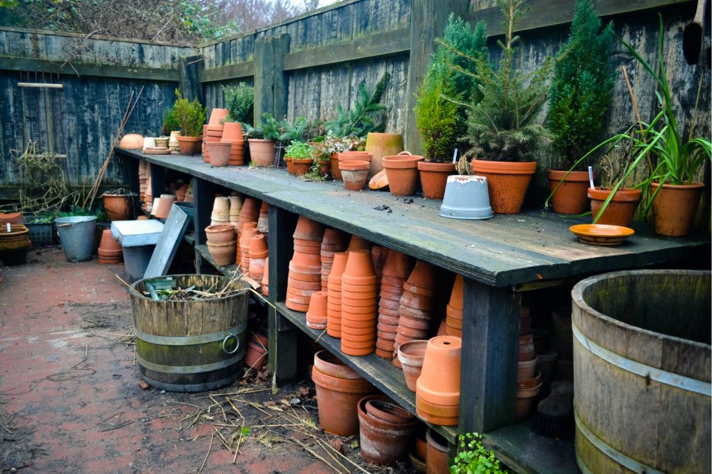 Potting Station