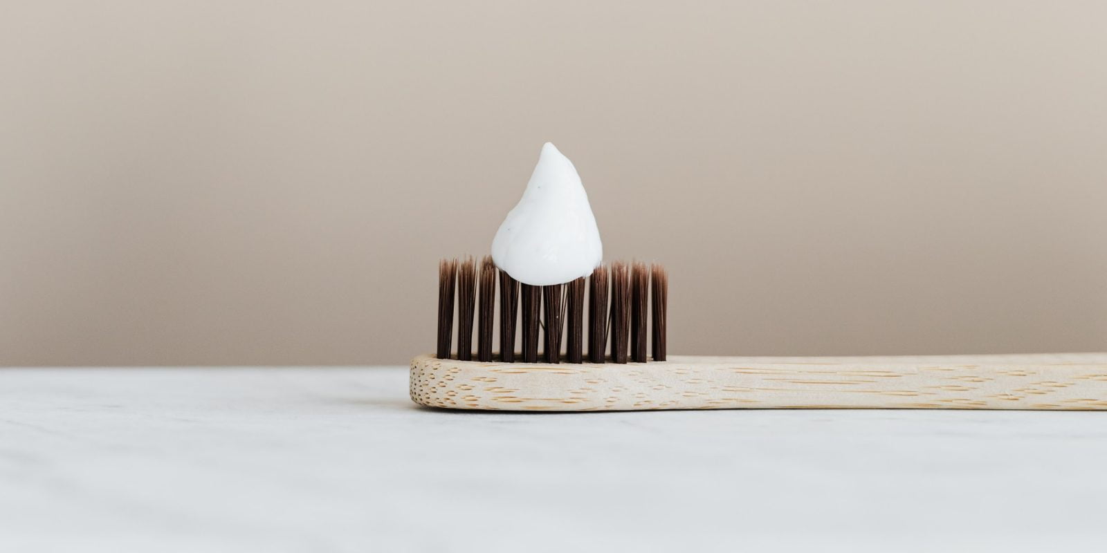 How to Remove Scratches from Glass Table in 5 Easy Steps Organize