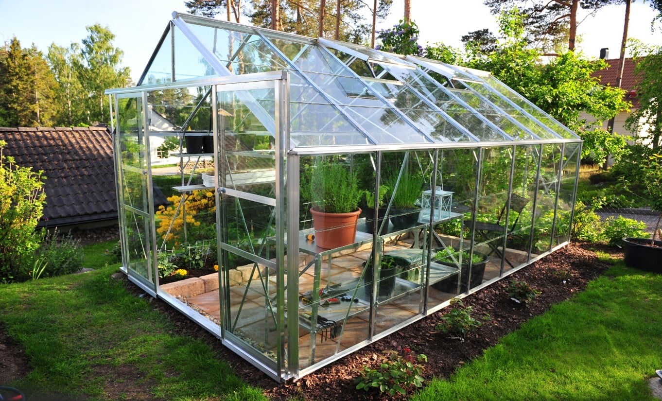 year round greenhouse living room