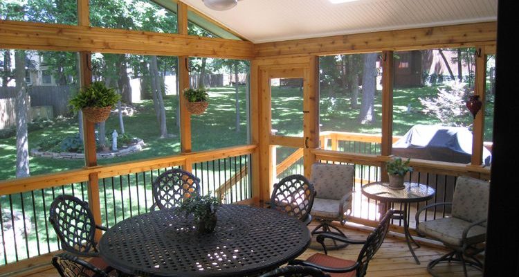 How to Make an Enclosed Patio on A Budget  