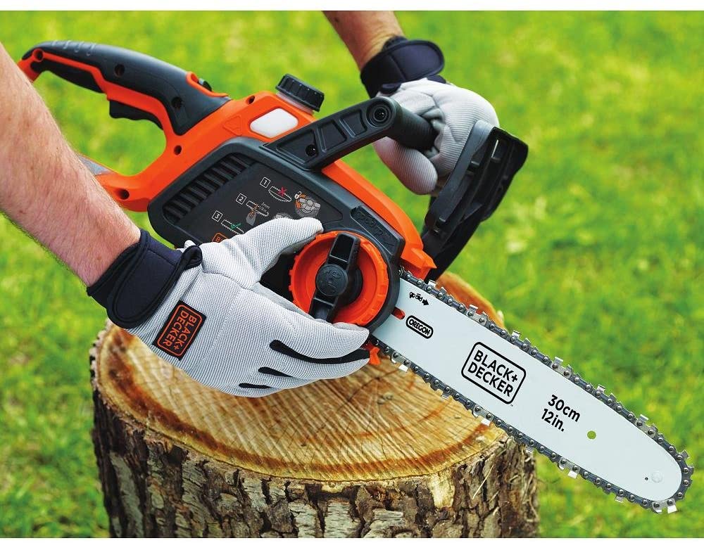 How to Put on a Saw Blade on a Black Decker LST136W Chainsaw A