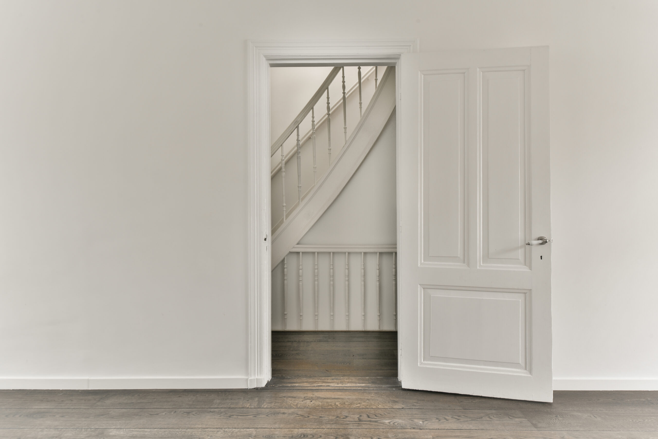Pros and Cons of Solid Interior Doors