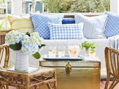 6 Decorating Ideas for a Cozy Outdoor Dining Area