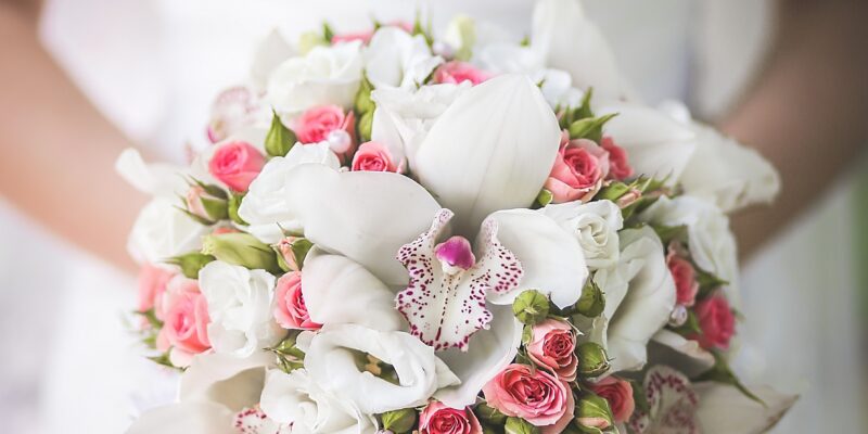 Wedding Flowers: Expressing Love and Unity through Nature's Beauty
