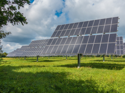 7 Reasons To Buy Solar Panels For Your Home This Summer