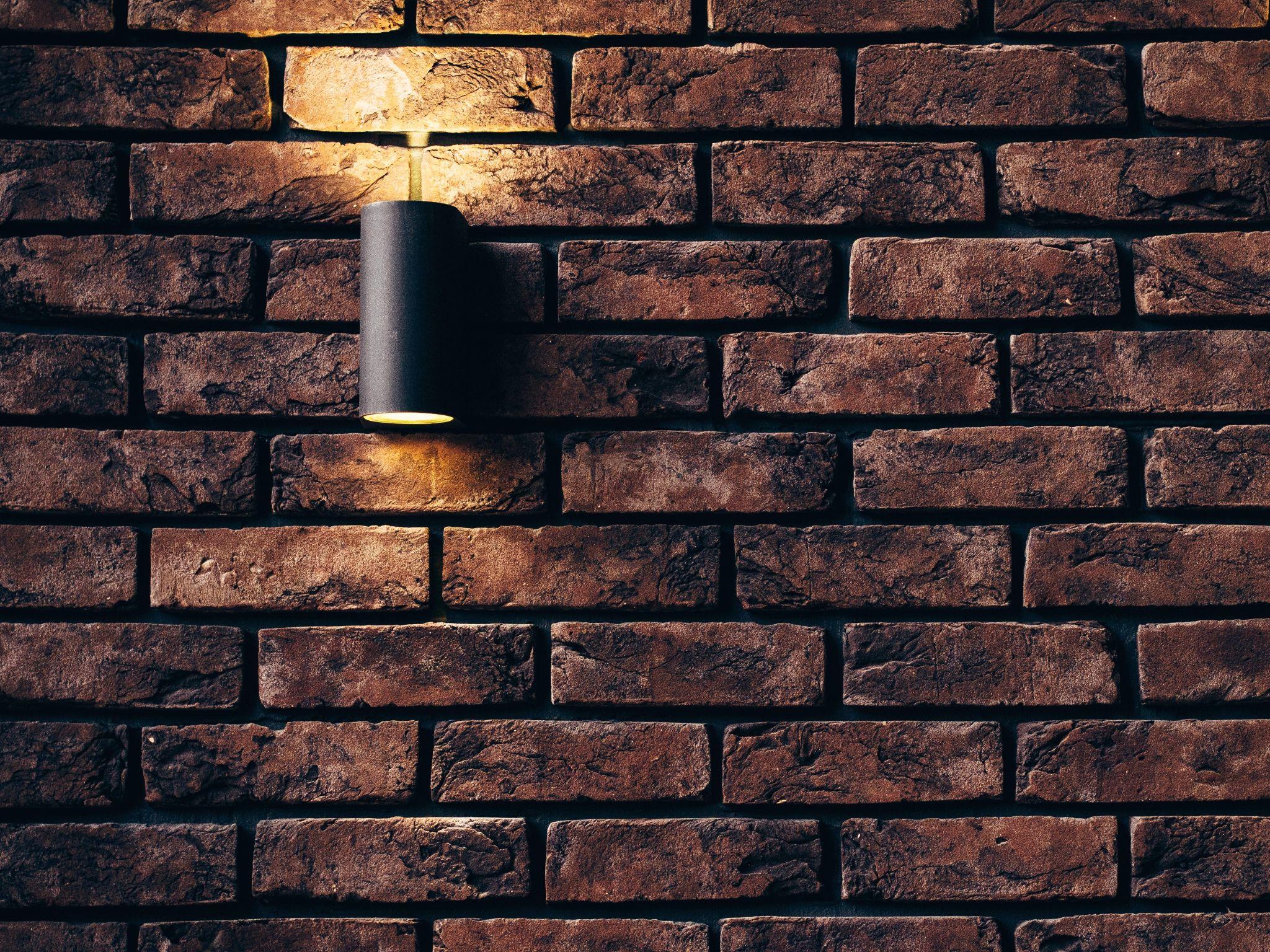 Wall lighting