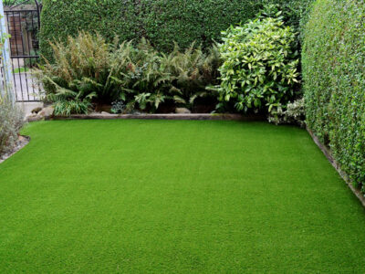 The Benefits Of Artificial Lawns vs. Natural Grass Lawns