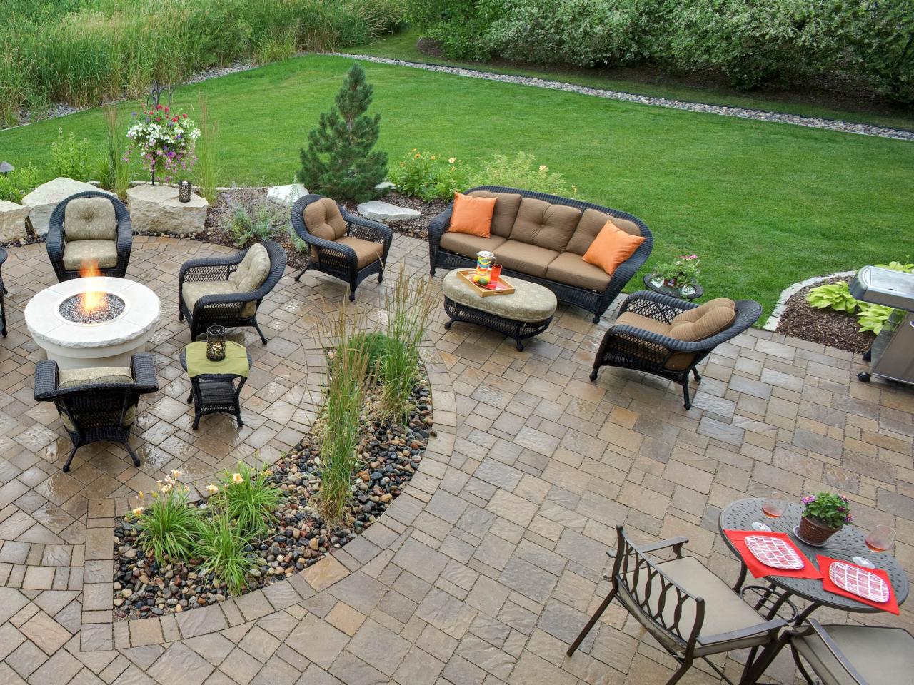 A beautifully designed outdoor space with interlocking pavers