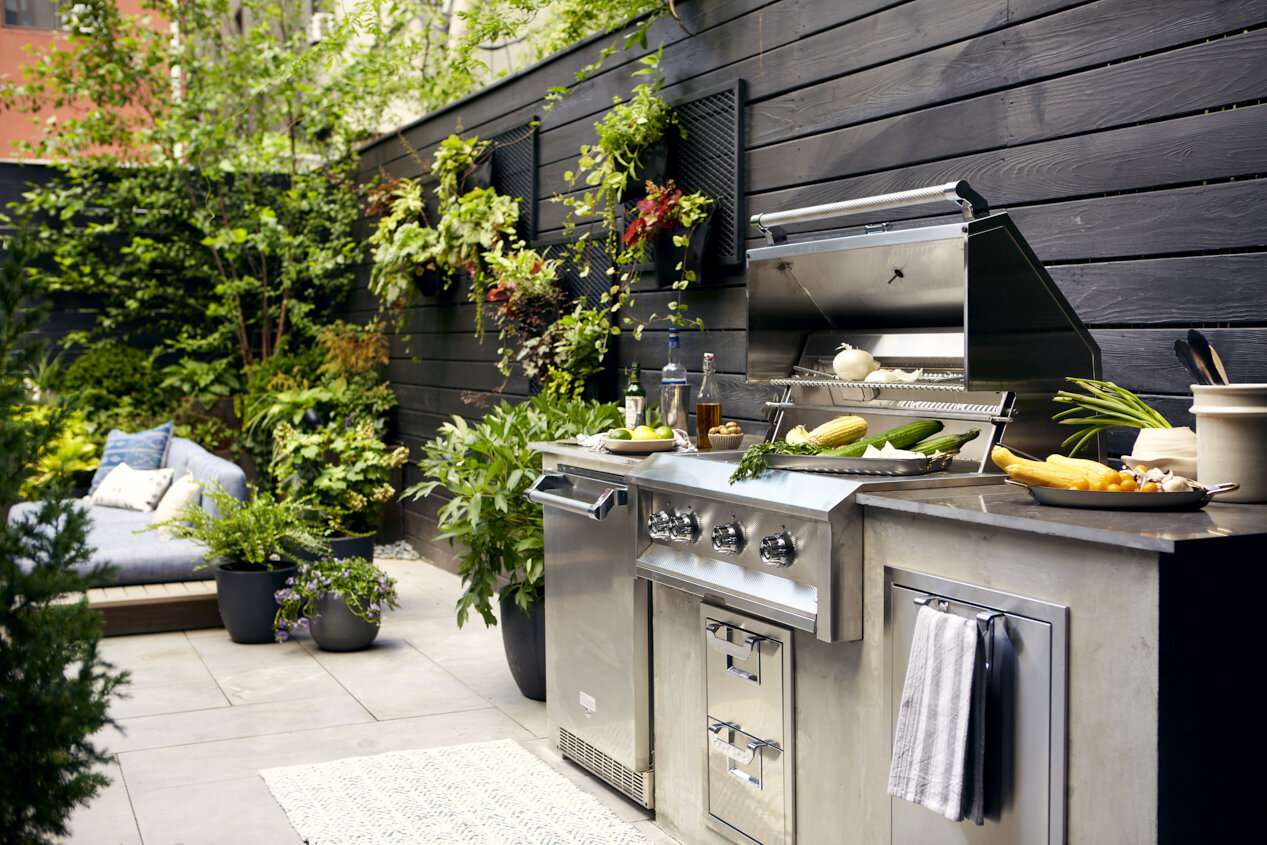 Choosing the Right Grill for Your Outdoor Kitchen