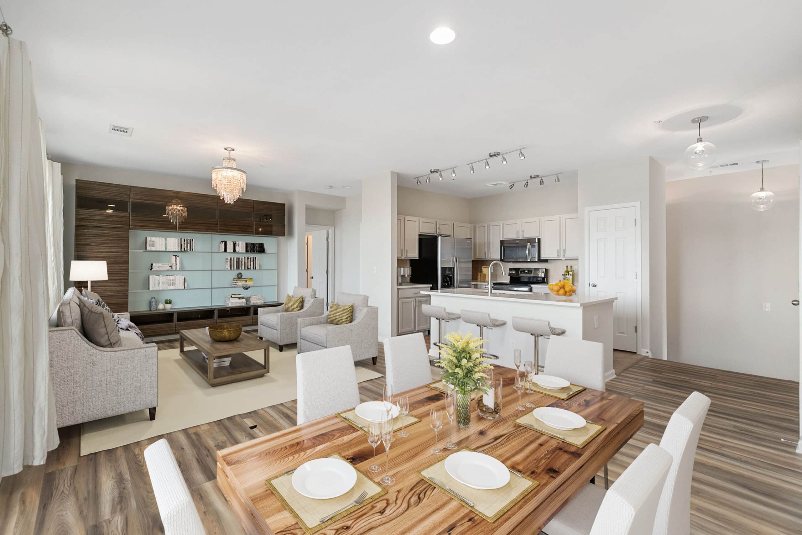 Elevating the Standard: Virtual Tours and Staging