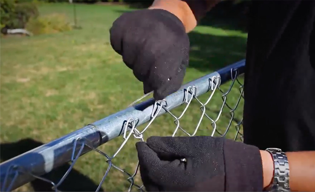 How to Install a Chain Link Fence?